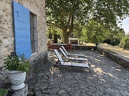 Villa in Saignon With Pool and Scenic Views