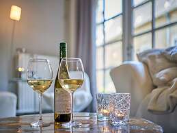 Modern Comfort in a Central Spot