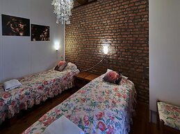 Modern Comfort in a Central Spot