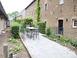 Modern Comfort in a Central Spot