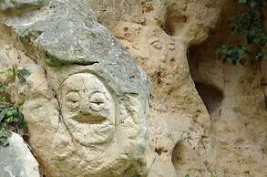 Modern Comfort in a Central Spot