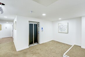 OYO Plymouth Central Hotel