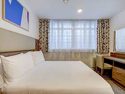 OYO Plymouth Central Hotel