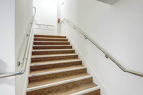 OYO Plymouth Central Hotel