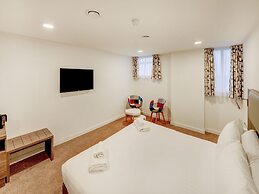 OYO Plymouth Central Hotel