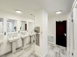 OYO Plymouth Central Hotel