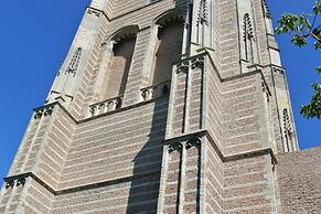 Charming Chalet in Goedereede With Open Area