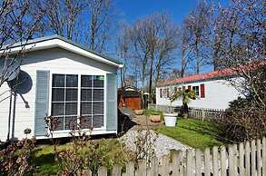 Charming Chalet in Goedereede With Open Area