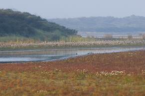 Charming Chalet in Goedereede With Open Area