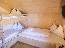 Chalet With Indoor hot tub