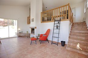 Villa in Rhone Alpes With Private Pool