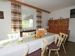 Cozy Apartment in Aschau im Zillertal near Ski Lift