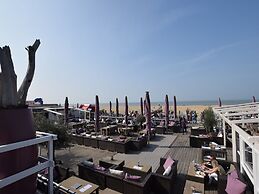 Pretty Apartment in Scheveningen near Sea Beach & Water Sports