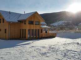Spectacular Chalet near Ski Area in Sankt Georgen ob Murau