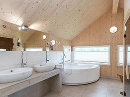 Spectacular Chalet near Ski Area in Sankt Georgen ob Murau