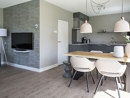 Bungalow in De Cocksdorp With Garden