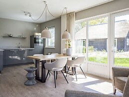 Bungalow in De Cocksdorp With Garden