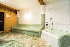Cozy Chalet With Sauna in Grossarl