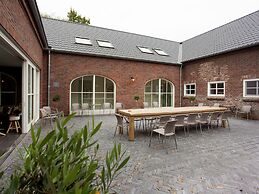 Pet-friendly Mansion