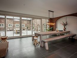 Pet-friendly Mansion