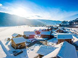 Luxurious Chalet in Murau with Outside Hot Tub
