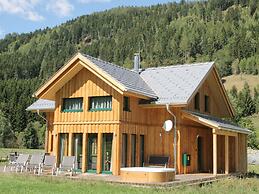 Luxurious Chalet in Murau with Outside Hot Tub