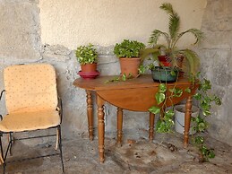 Garrigue Hideaway in Lanas