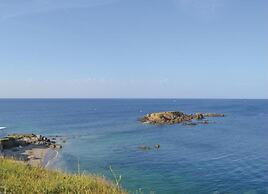 Seaside Villa With Pool in Moelan