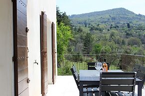 Villa in Luberon With Saltwater Pool
