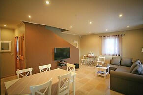 Villa in Luberon With Saltwater Pool