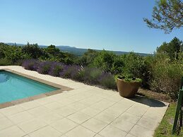 Saint-siffret: Forest & Pool