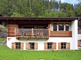 Chalet With Sauna, Pool & Valley-views in Wald