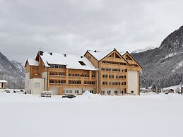 Pleasant Apartment in Gosau near Ski Area