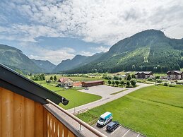 Pleasant Apartment in Gosau near Ski Area