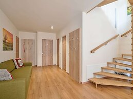 Pleasant Apartment in Gosau near Ski Area