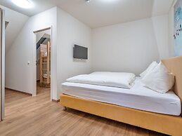 Pleasant Apartment in Gosau near Ski Area