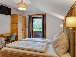 Lovely Apartment in Kleinarl near Ski Area
