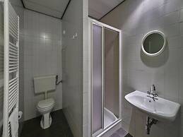 Spacious Villa near Town Center in Mesch