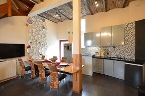 Spacious Villa near Town Center in Mesch