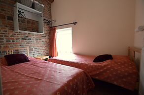 Spacious Villa near Town Center in Mesch