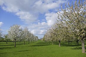 Spacious Villa near Town Center in Mesch