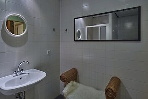 Spacious Villa near Town Center in Mesch