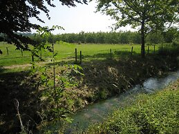 Spacious Villa near Town Center in Mesch