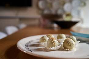 Spacious Villa near Town Center in Mesch