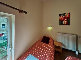 Spacious Villa near Town Center in Mesch