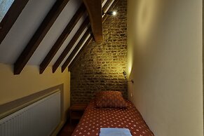 Spacious Villa near Town Center in Mesch