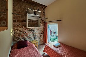 Spacious Villa near Town Center in Mesch