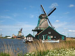 Luxury Holiday Home near Amsterdam