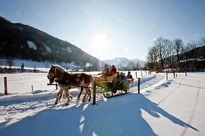Spacious Chalet near Kreischberg Ski Area