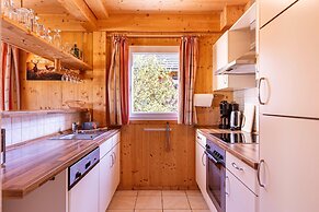 Spacious Chalet near Kreischberg Ski Area